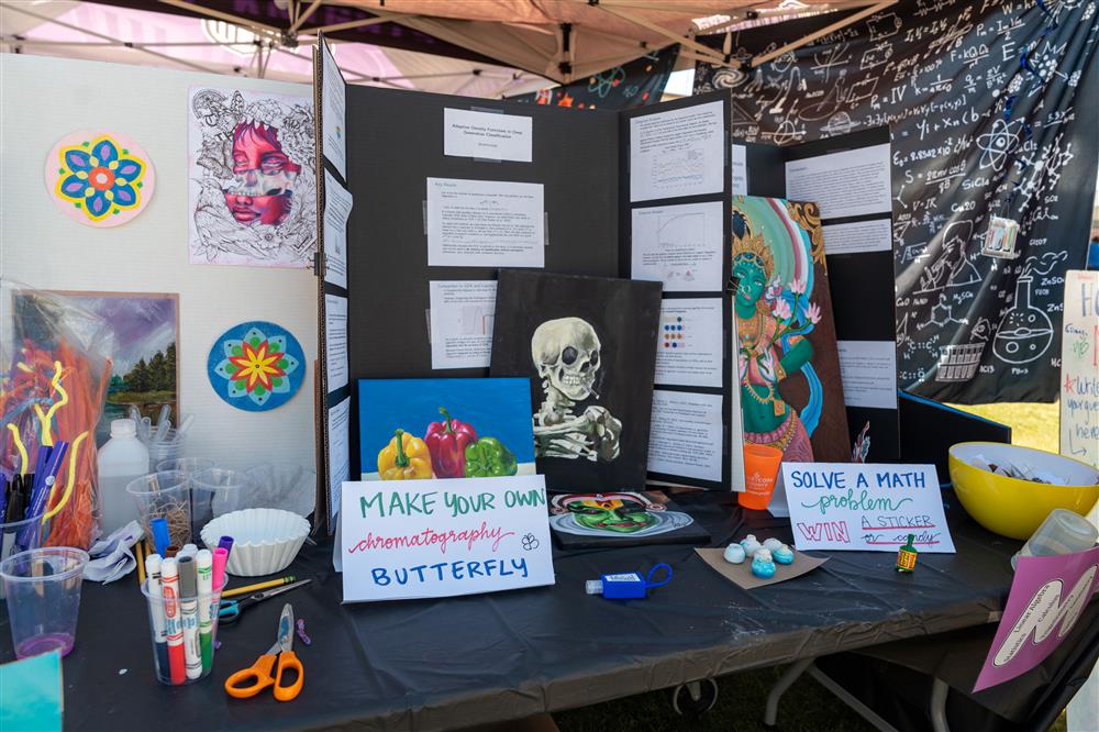 An image of a showcase at Chandler Innovation Fair encouraging guests to create a chromatography butterfly.